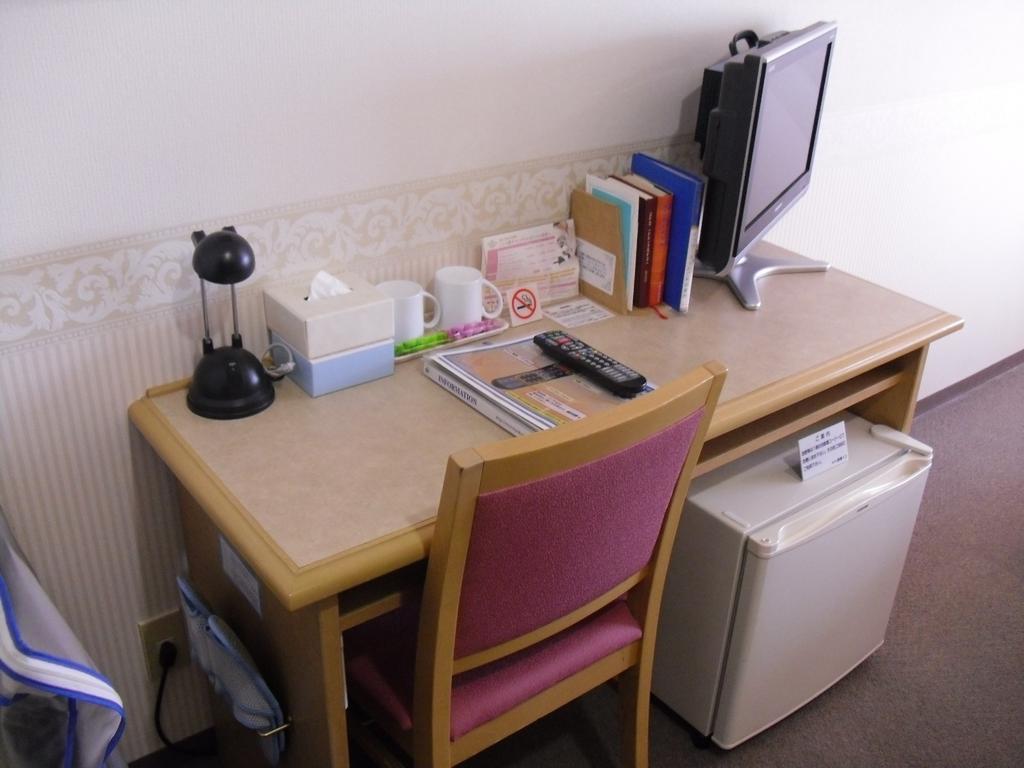 Toyoko Inn Hokkaido Sapporo-Eki Nishi-Guchi Hokudai Mae Ngoại thất bức ảnh